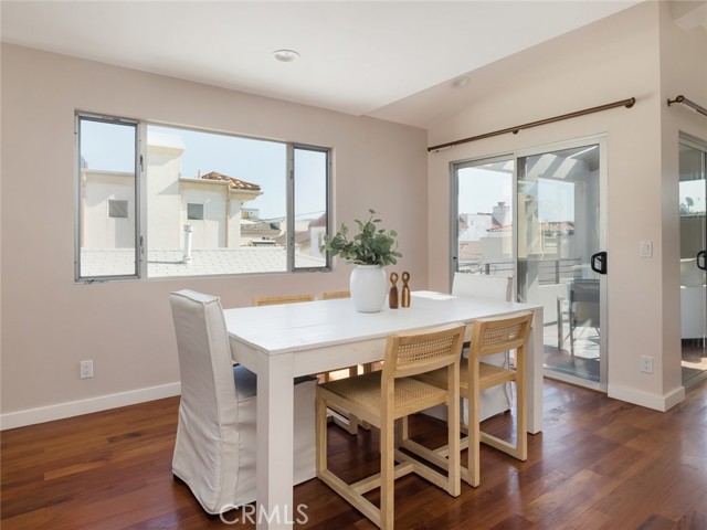 152 Palm Drive, Hermosa Beach, California 90254, 3 Bedrooms Bedrooms, ,2 BathroomsBathrooms,Residential,Sold,Palm,SB21128349