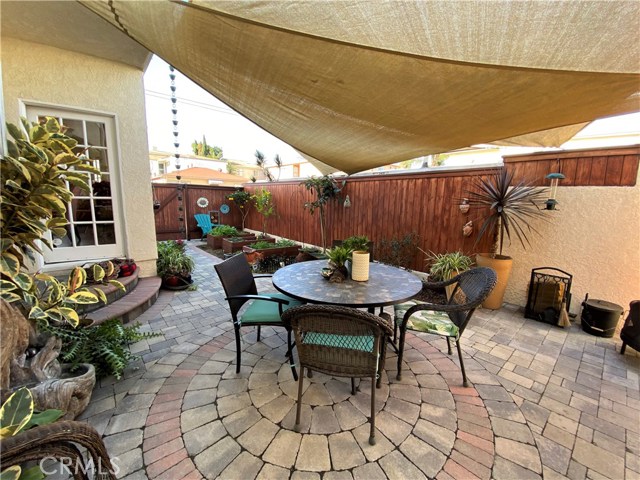 1802 Mackay Lane, Redondo Beach, California 90278, 3 Bedrooms Bedrooms, ,2 BathroomsBathrooms,Residential,Sold,Mackay,SB20257314