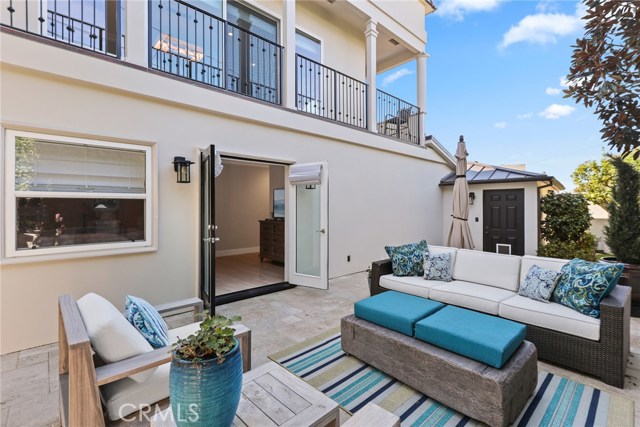 313 Avenue F, Redondo Beach, California 90277, 5 Bedrooms Bedrooms, ,4 BathroomsBathrooms,Residential,Sold,Avenue F,OC21017149