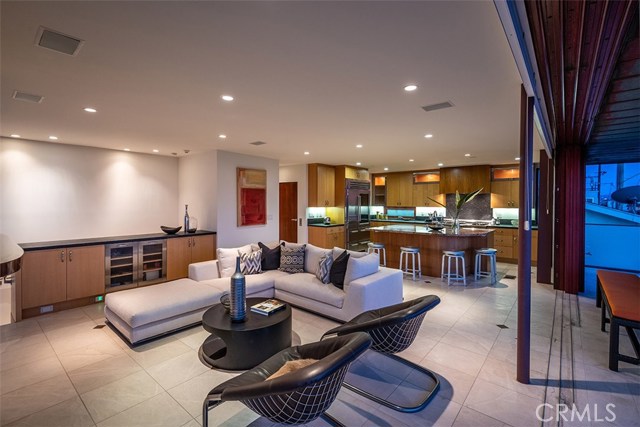 3904 Ocean Drive, Manhattan Beach, California 90266, 4 Bedrooms Bedrooms, ,3 BathroomsBathrooms,Residential,Sold,Ocean,SB19098317