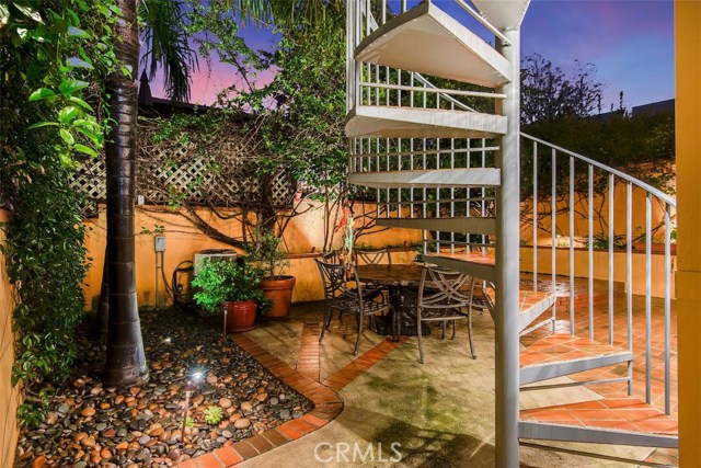 521 13th Street, Manhattan Beach, California 90266, 3 Bedrooms Bedrooms, ,1 BathroomBathrooms,Residential,Sold,13th,PW19054857