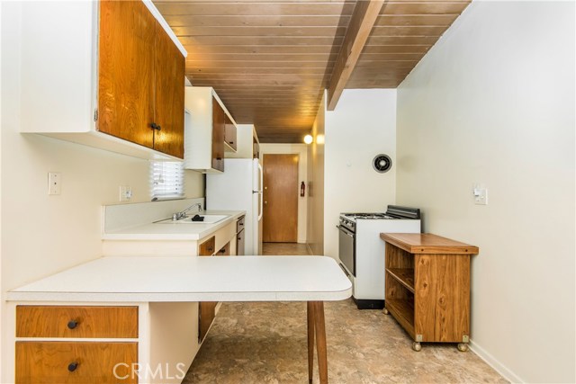 600 El Redondo Avenue, Redondo Beach, California 90277, 3 Bedrooms Bedrooms, ,2 BathroomsBathrooms,Residential,Sold,El Redondo,SB17162197