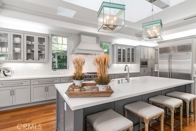 717 31st Street, Manhattan Beach, California 90266, 5 Bedrooms Bedrooms, ,4 BathroomsBathrooms,Residential,Sold,31st,SB20133656