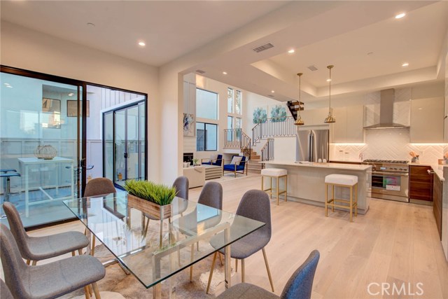 602 Irena Avenue, Redondo Beach, California 90277, 4 Bedrooms Bedrooms, ,4 BathroomsBathrooms,Residential,Sold,Irena,PV19131744