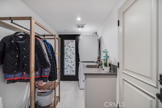 18228 Grevillea Avenue, Redondo Beach, California 90278, 4 Bedrooms Bedrooms, ,2 BathroomsBathrooms,Residential,Sold,Grevillea,SB20254175
