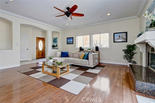 2305 Pullman Lane, Redondo Beach, California 90278, 4 Bedrooms Bedrooms, ,2 BathroomsBathrooms,Residential,Sold,Pullman,SB18109646