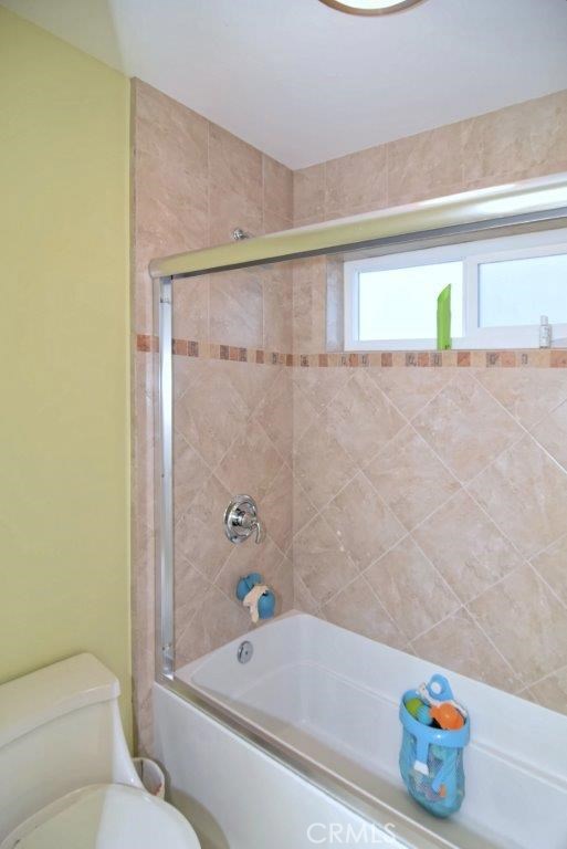 546 11th Street, Hermosa Beach, California 90254, 2 Bedrooms Bedrooms, ,3 BathroomsBathrooms,Residential,Sold,11th,SB18018596