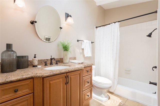 611 Gould Terrace, Hermosa Beach, California 90254, 4 Bedrooms Bedrooms, ,1 BathroomBathrooms,Residential,Sold,Gould,SB17111077