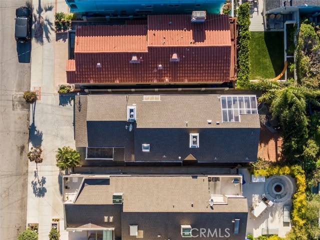 521 13th Street, Manhattan Beach, California 90266, 3 Bedrooms Bedrooms, ,1 BathroomBathrooms,Residential,Sold,13th,PW19054857