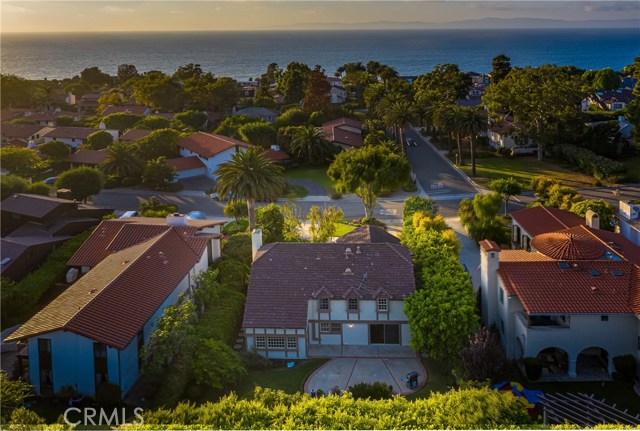 1700 Dalton Road, Palos Verdes Estates, California 90274, 4 Bedrooms Bedrooms, ,3 BathroomsBathrooms,Residential,Sold,Dalton,PV19225923