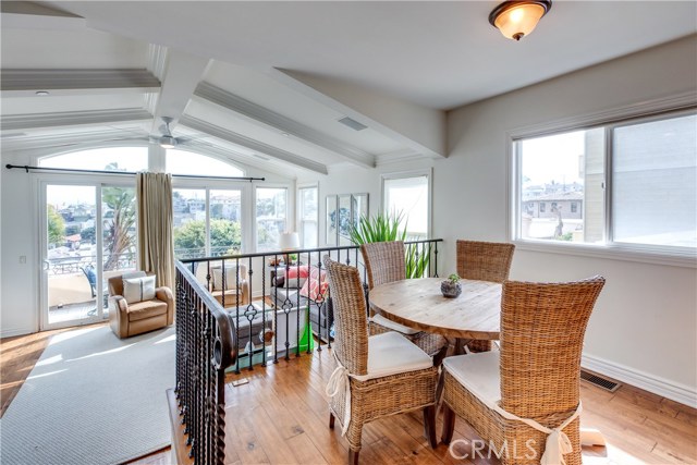 1610 Speyer Lane, Redondo Beach, California 90278, 4 Bedrooms Bedrooms, ,3 BathroomsBathrooms,Residential,Sold,Speyer,SB20089547