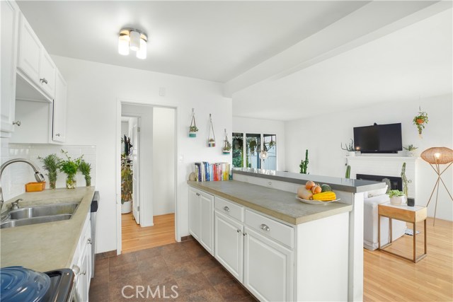 609 Gertruda Avenue, Redondo Beach, California 90277, 2 Bedrooms Bedrooms, ,1 BathroomBathrooms,Residential,Sold,Gertruda,SB20233291