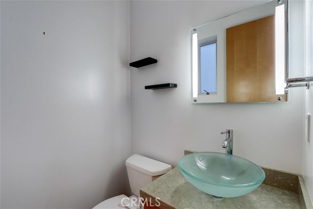 200 38th Street, Manhattan Beach, California 90266, 3 Bedrooms Bedrooms, ,4 BathroomsBathrooms,Residential,Sold,38th,PW21027936