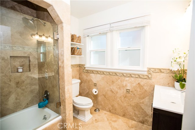 1520 Bayview, Hermosa Beach, California 90254, 3 Bedrooms Bedrooms, ,2 BathroomsBathrooms,Residential,Sold,Bayview,SB19028749