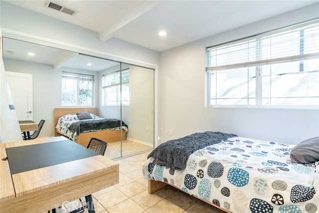 706 Serpentine Street, Redondo Beach, California 90277, 4 Bedrooms Bedrooms, ,2 BathroomsBathrooms,Residential,Sold,Serpentine,SB21039323
