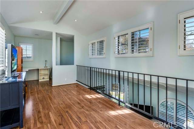 1109 Valley Drive, Hermosa Beach, California 90254, 2 Bedrooms Bedrooms, ,2 BathroomsBathrooms,Residential,Sold,Valley,SB17110855