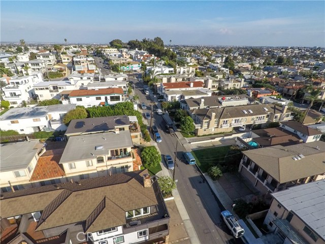 909 17th Street, Hermosa Beach, California 90254, ,Residential Income,Sold,17th,SB18014958