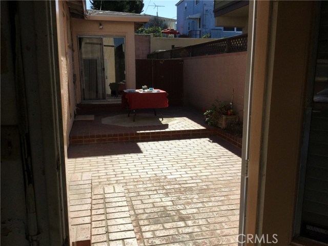 2518 Gates Avenue, Redondo Beach, California 90278, ,Residential Income,Sold,Gates,SB18283550