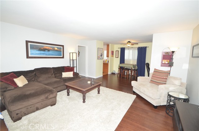 2418 Graham Avenue, Redondo Beach, California 90278, 2 Bedrooms Bedrooms, ,1 BathroomBathrooms,Residential,Sold,Graham,SB17265154