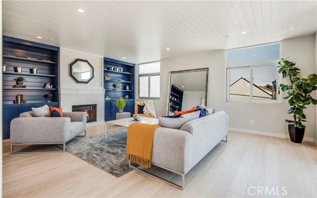 409 3rd Street, Manhattan Beach, California 90266, 5 Bedrooms Bedrooms, ,2 BathroomsBathrooms,Residential,Sold,3rd,SB19219164