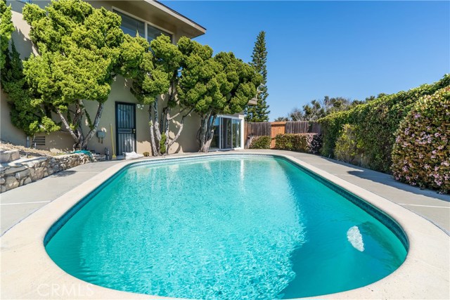 6107 Arrowroot Lane, Rancho Palos Verdes, California 90275, 2 Bedrooms Bedrooms, ,2 BathroomsBathrooms,Residential,Sold,Arrowroot,PW18092045