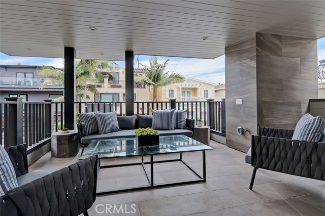 436 27th Street, Manhattan Beach, California 90266, 4 Bedrooms Bedrooms, ,4 BathroomsBathrooms,Residential,Sold,27th,SB19108994