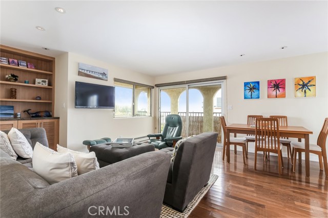 Bright and comfy living room