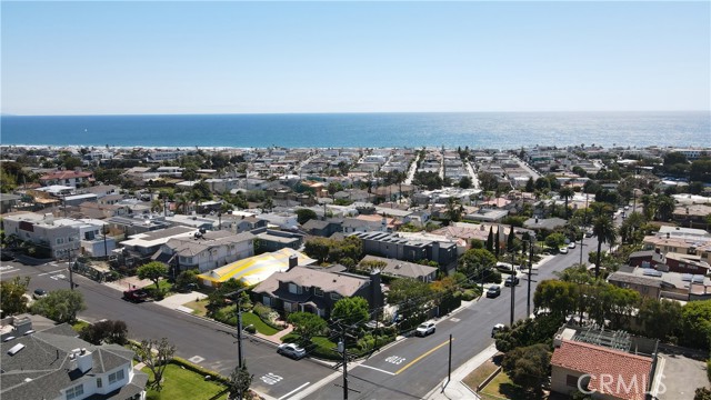 931 Duncan Avenue, Manhattan Beach, California 90266, 3 Bedrooms Bedrooms, ,1 BathroomBathrooms,Residential,Sold,Duncan,SB21139038