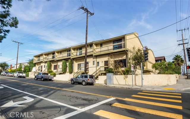 1501 Artesia Boulevard, Manhattan Beach, California 90266, 2 Bedrooms Bedrooms, ,2 BathroomsBathrooms,Residential,Sold,Artesia,SB19188515