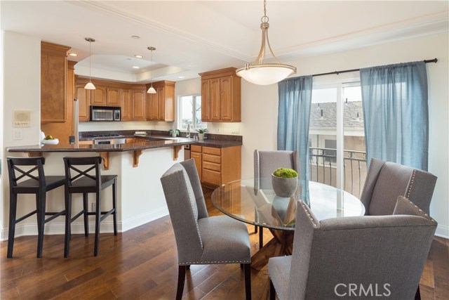 1461 12th Street, Manhattan Beach, California 90266, 3 Bedrooms Bedrooms, ,2 BathroomsBathrooms,Residential,Sold,12th,SB17108365