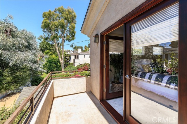 2501 Pine Avenue, Manhattan Beach, California 90266, 5 Bedrooms Bedrooms, ,4 BathroomsBathrooms,Residential,Sold,Pine,SB19206264