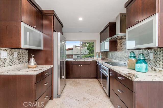 160 Aspen Way, Rolling Hills Estates, California 90274, 3 Bedrooms Bedrooms, ,2 BathroomsBathrooms,Residential,Sold,Aspen Way,PV20146258