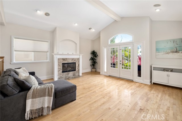 320 Prospect Avenue, Hermosa Beach, California 90254, 4 Bedrooms Bedrooms, ,3 BathroomsBathrooms,Residential,Sold,Prospect,SB20151281