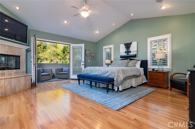 591 26th Street, Manhattan Beach, California 90266, 5 Bedrooms Bedrooms, ,3 BathroomsBathrooms,Residential,Sold,26th,SB20016048