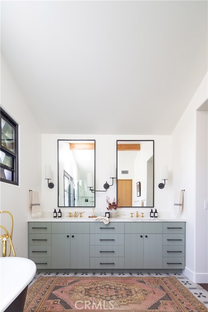 1720 Walnut Avenue, Manhattan Beach, California 90266, 5 Bedrooms Bedrooms, ,4 BathroomsBathrooms,Residential,Sold,Walnut,SB20059383