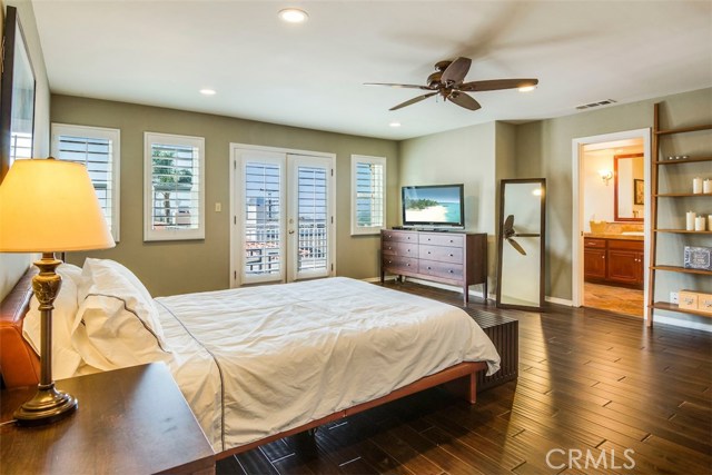 202 Lucia Avenue, Redondo Beach, California 90277, 4 Bedrooms Bedrooms, ,3 BathroomsBathrooms,Residential,Sold,Lucia,PV17247828