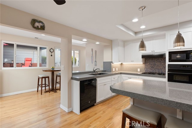 323 Avenue G, Redondo Beach, California 90277, 4 Bedrooms Bedrooms, ,1 BathroomBathrooms,Residential,Sold,Avenue G,PV21158630