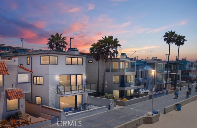 3330 The Strand, Hermosa Beach, California 90254, 5 Bedrooms Bedrooms, ,5 BathroomsBathrooms,Residential,Sold,The Strand,SB18221247