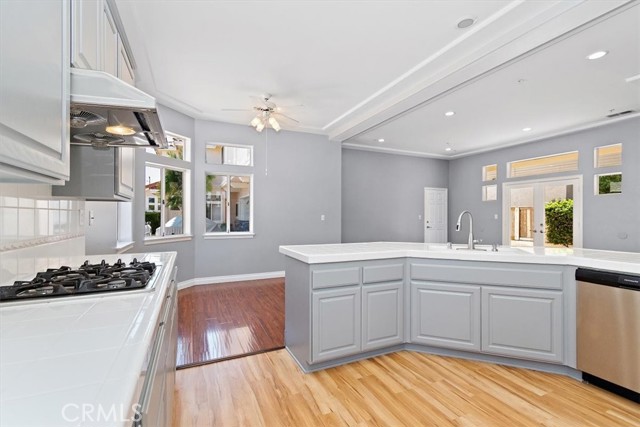 2218 Graham Avenue, Redondo Beach, California 90278, 4 Bedrooms Bedrooms, ,2 BathroomsBathrooms,Residential,Sold,Graham,SB21155780