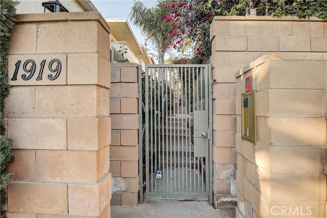 1919 Marshallfield Lane, Redondo Beach, California 90278, 3 Bedrooms Bedrooms, ,3 BathroomsBathrooms,Residential,Sold,Marshallfield,SB20041815