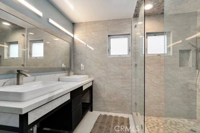 2031 Hillcrest Drive, Hermosa Beach, California 90254, 3 Bedrooms Bedrooms, ,4 BathroomsBathrooms,Residential,Sold,Hillcrest,PW20026303