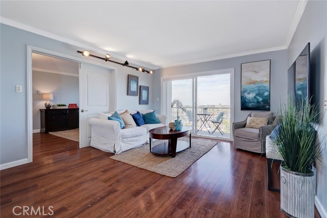 1108 Camino Real, Redondo Beach, California 90277, 3 Bedrooms Bedrooms, ,1 BathroomBathrooms,Residential,Sold,Camino Real,SB20124085