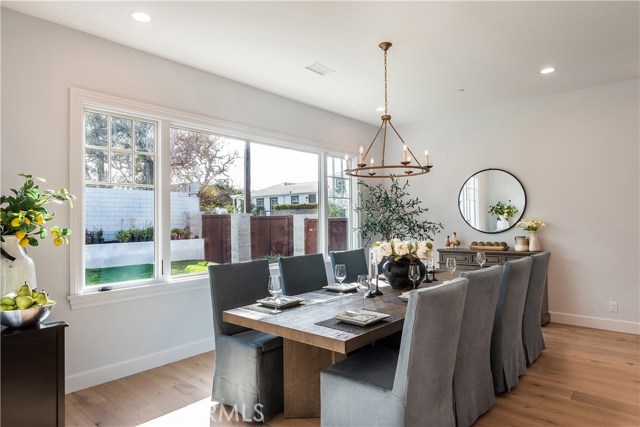 1900 Lynngrove Drive, Manhattan Beach, California 90266, 5 Bedrooms Bedrooms, ,2 BathroomsBathrooms,Residential,Sold,Lynngrove,SB19050815