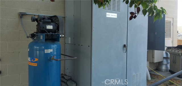 western, ,Commercial,For Sale,western,SW20183723