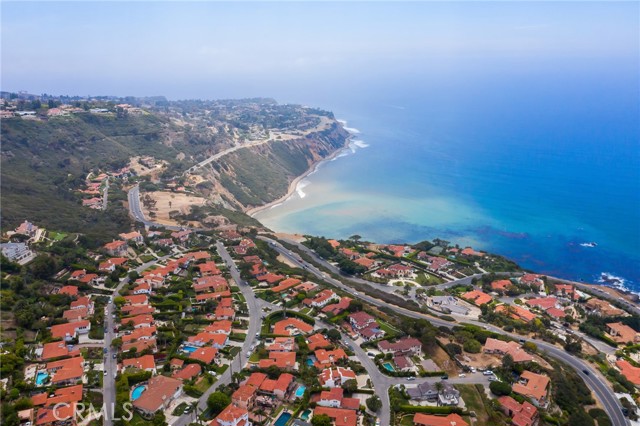 1608 Via Lazo, Palos Verdes Estates, California 90274, 4 Bedrooms Bedrooms, ,5 BathroomsBathrooms,Residential,Sold,Via Lazo,WS21150437