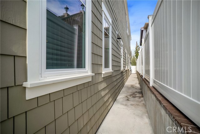 709 Larsson Street, Manhattan Beach, California 90266, 4 Bedrooms Bedrooms, ,4 BathroomsBathrooms,Residential,Sold,Larsson,SB18132094