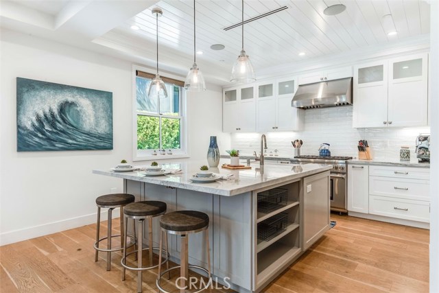 2113 Chestnut Avenue, Manhattan Beach, California 90266, 5 Bedrooms Bedrooms, ,5 BathroomsBathrooms,Residential,Sold,Chestnut,SB20195476