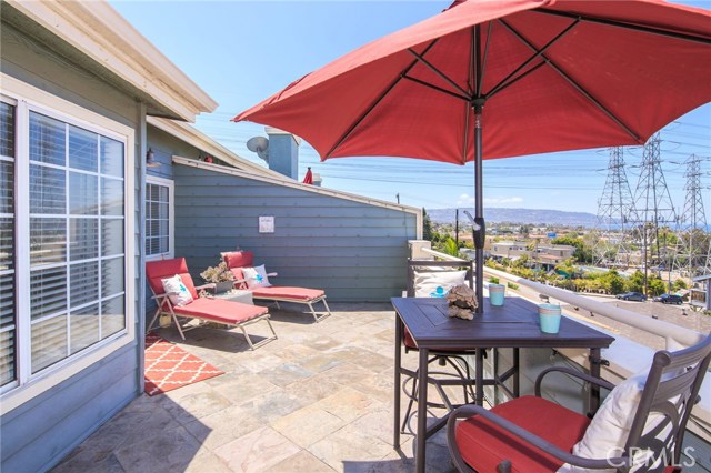 407 Anita Street, Redondo Beach, California 90278, 3 Bedrooms Bedrooms, ,3 BathroomsBathrooms,Residential,Sold,Anita,SB18113069