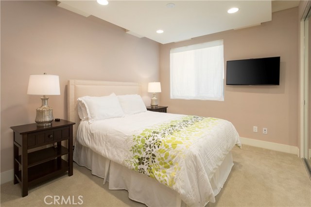 239 Irena Avenue, Redondo Beach, California 90277, 4 Bedrooms Bedrooms, ,3 BathroomsBathrooms,Residential,Sold,Irena,PV18092066