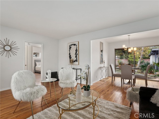 2 Bed Home for Sale in Van Nuys, California